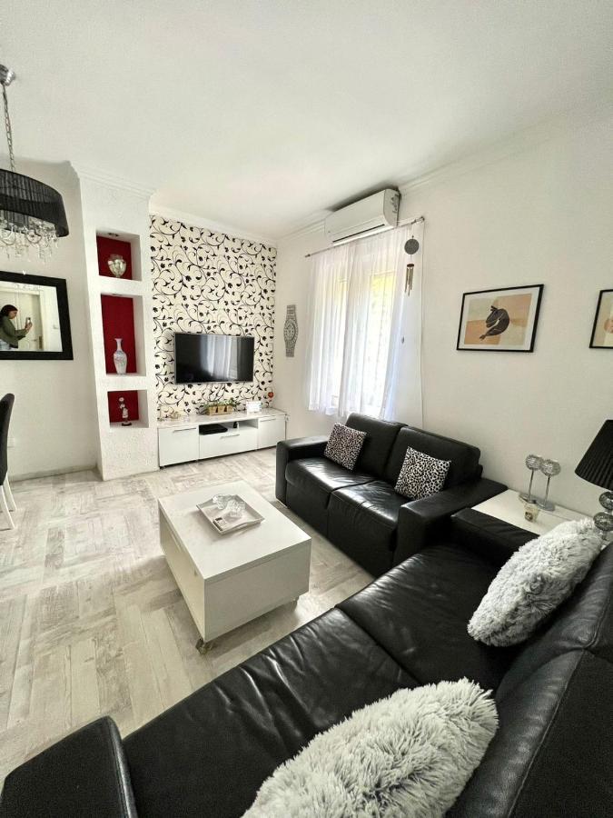 Apartment Kiki Kotor Bagian luar foto