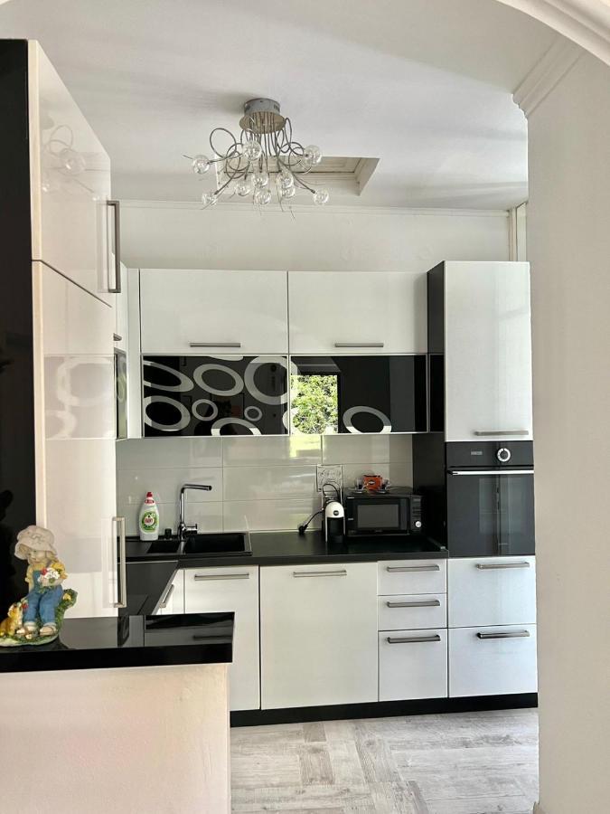 Apartment Kiki Kotor Bagian luar foto